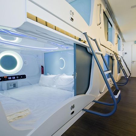 M Qube Hotel Sungai Dua Bukit Kültér fotó