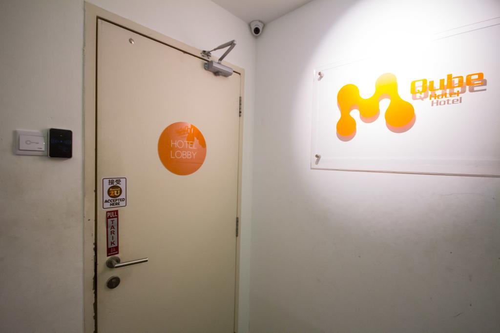 M Qube Hotel Sungai Dua Bukit Kültér fotó