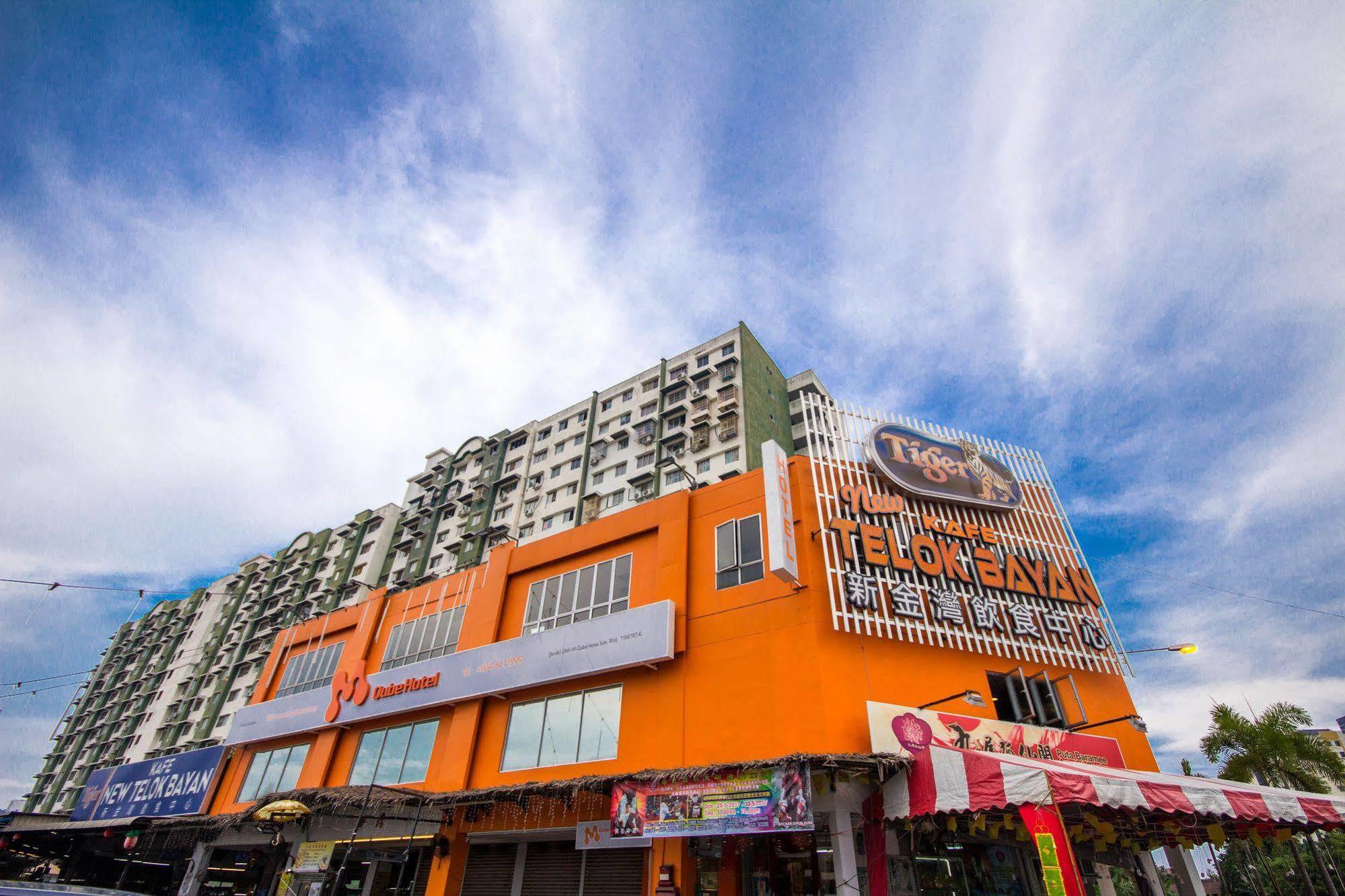 M Qube Hotel Sungai Dua Bukit Kültér fotó
