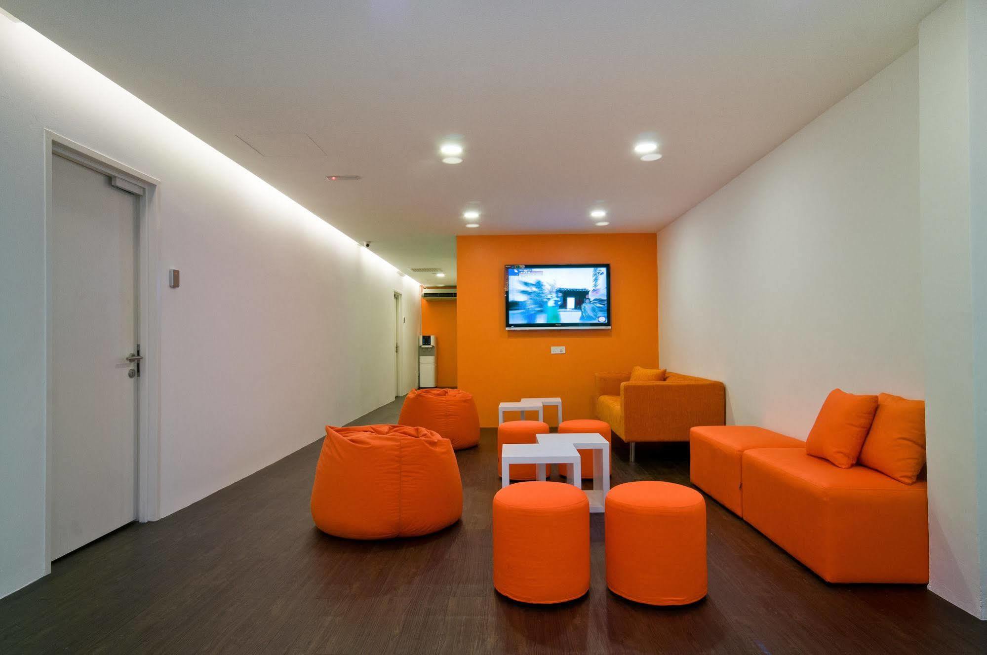 M Qube Hotel Sungai Dua Bukit Kültér fotó