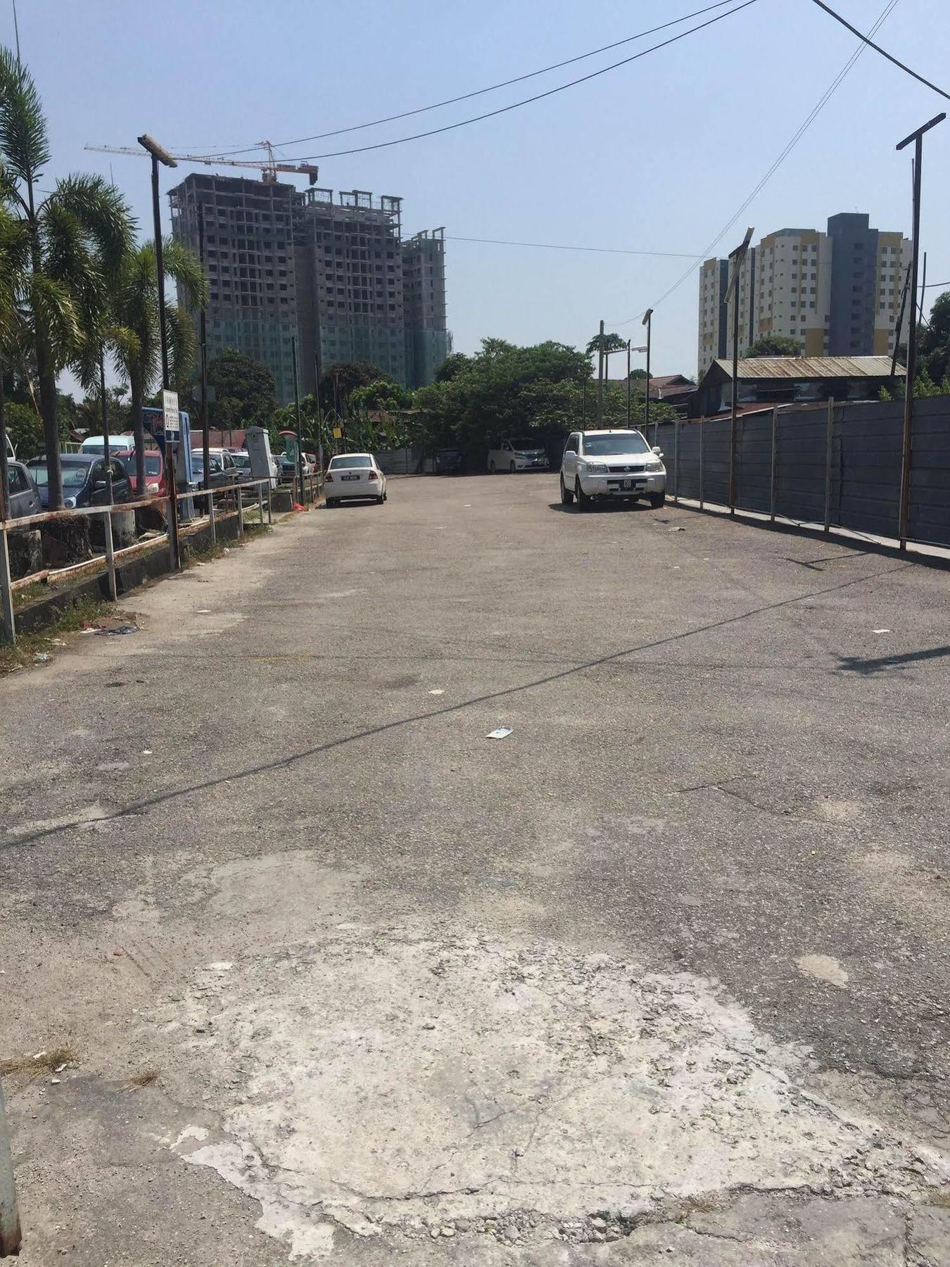M Qube Hotel Sungai Dua Bukit Kültér fotó