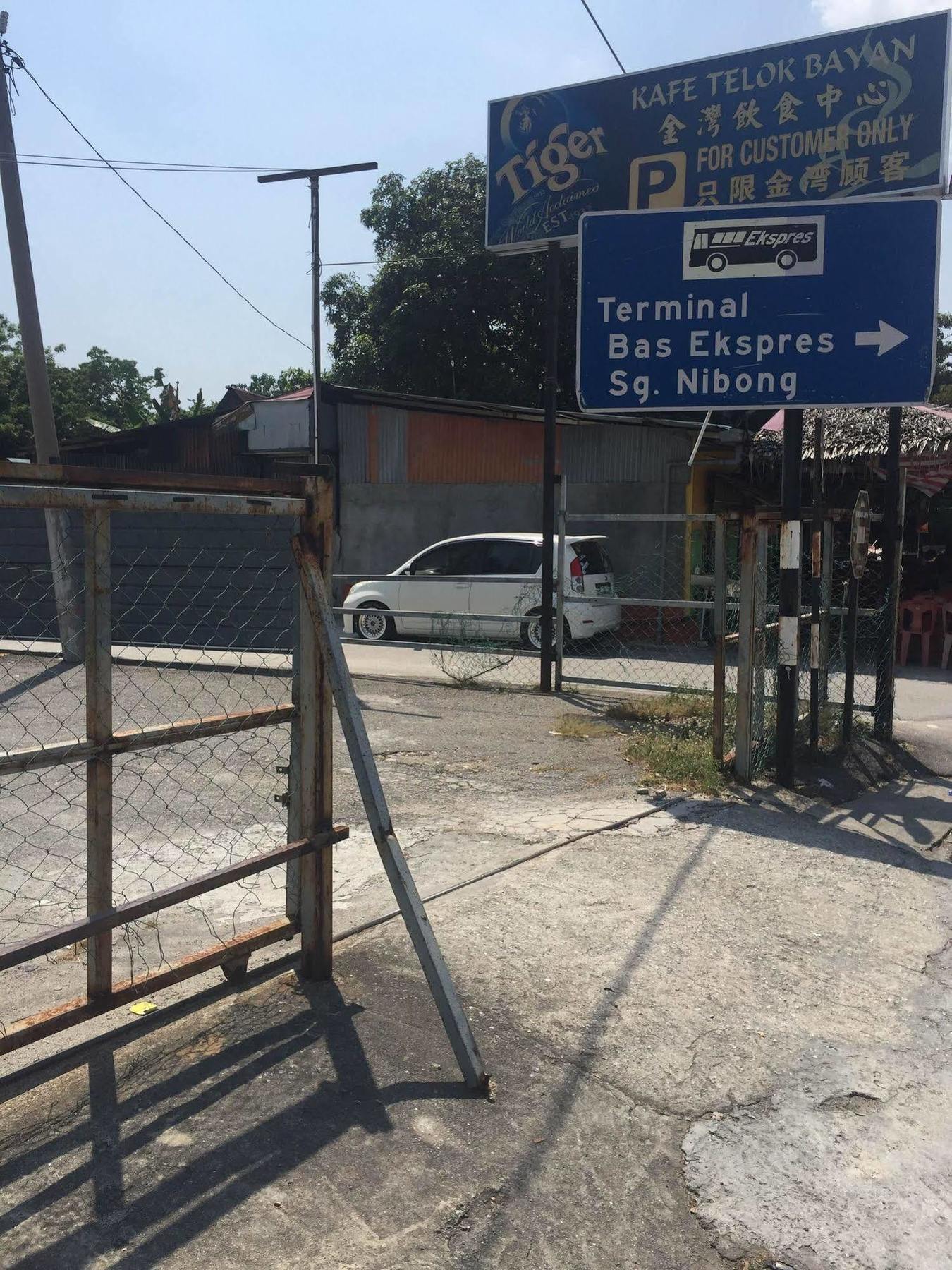 M Qube Hotel Sungai Dua Bukit Kültér fotó