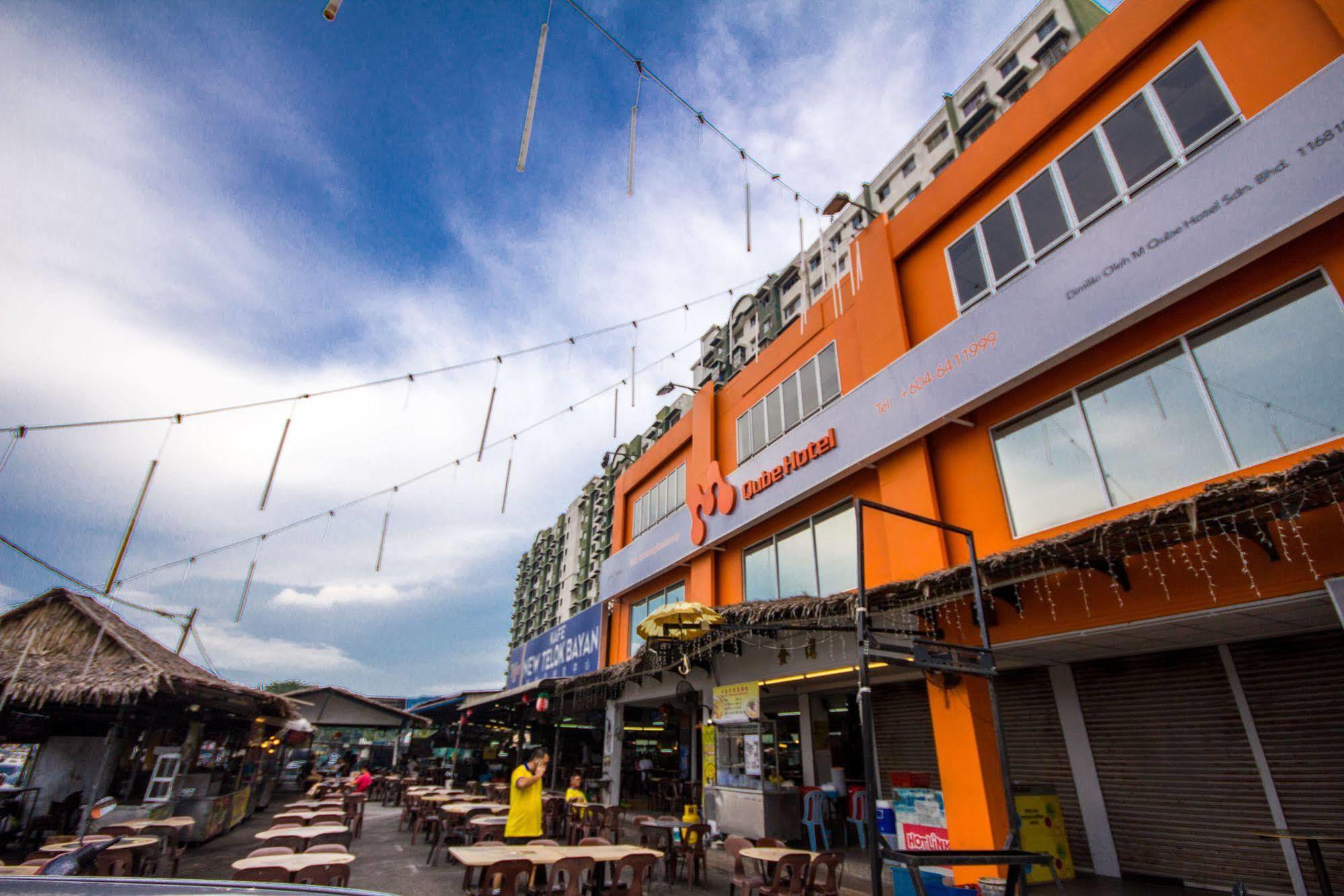M Qube Hotel Sungai Dua Bukit Kültér fotó